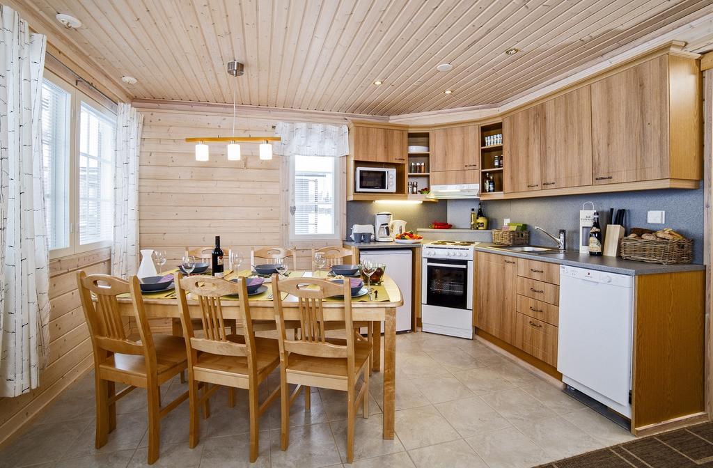 Luoman Hirvimoekit Villa Ahtari Phòng bức ảnh